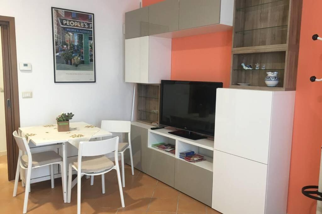 Appartamento Via Montenero, Bologna